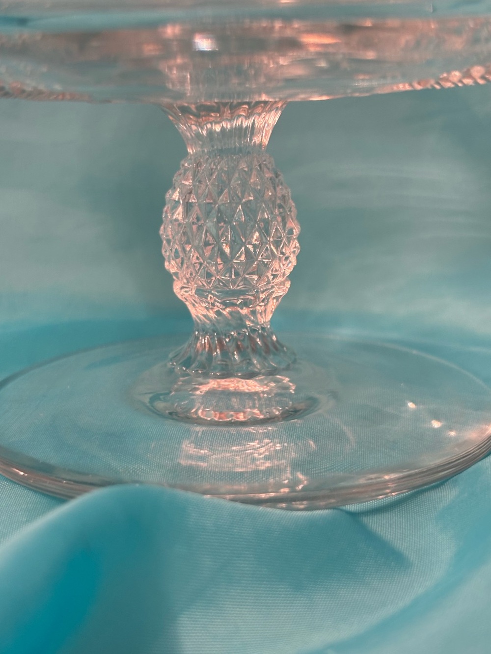 Vintage Clear Glass Pineapple Motif Pedestal Plate - Picture 4 of 10